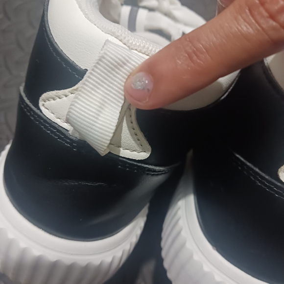 Men Fashion White & Black High top sneakers - Picture 11 of 16